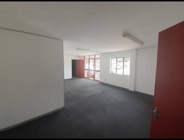 INDUSTRIAL PROPERTY TO RENT IN SAMRAND BUSINESS PARK
